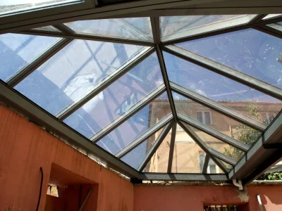 Estructura acristalada terminada de la terraza